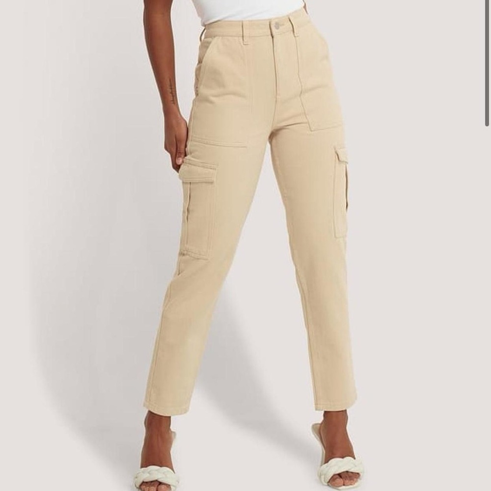 NA-KD Cream Mid-Rise Pocket Denim
